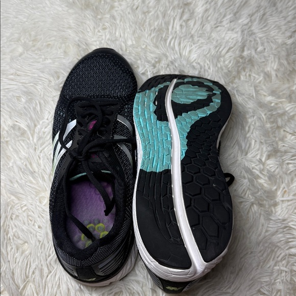 New Balance Fresh Foam Vongo 2 Running Shoes Grey Black Men’s Size 9.5 - Picture 4 of 5